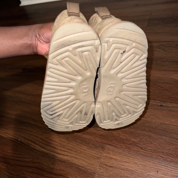 Toddler Unisex Uggs Boot - Picture 3 of 3